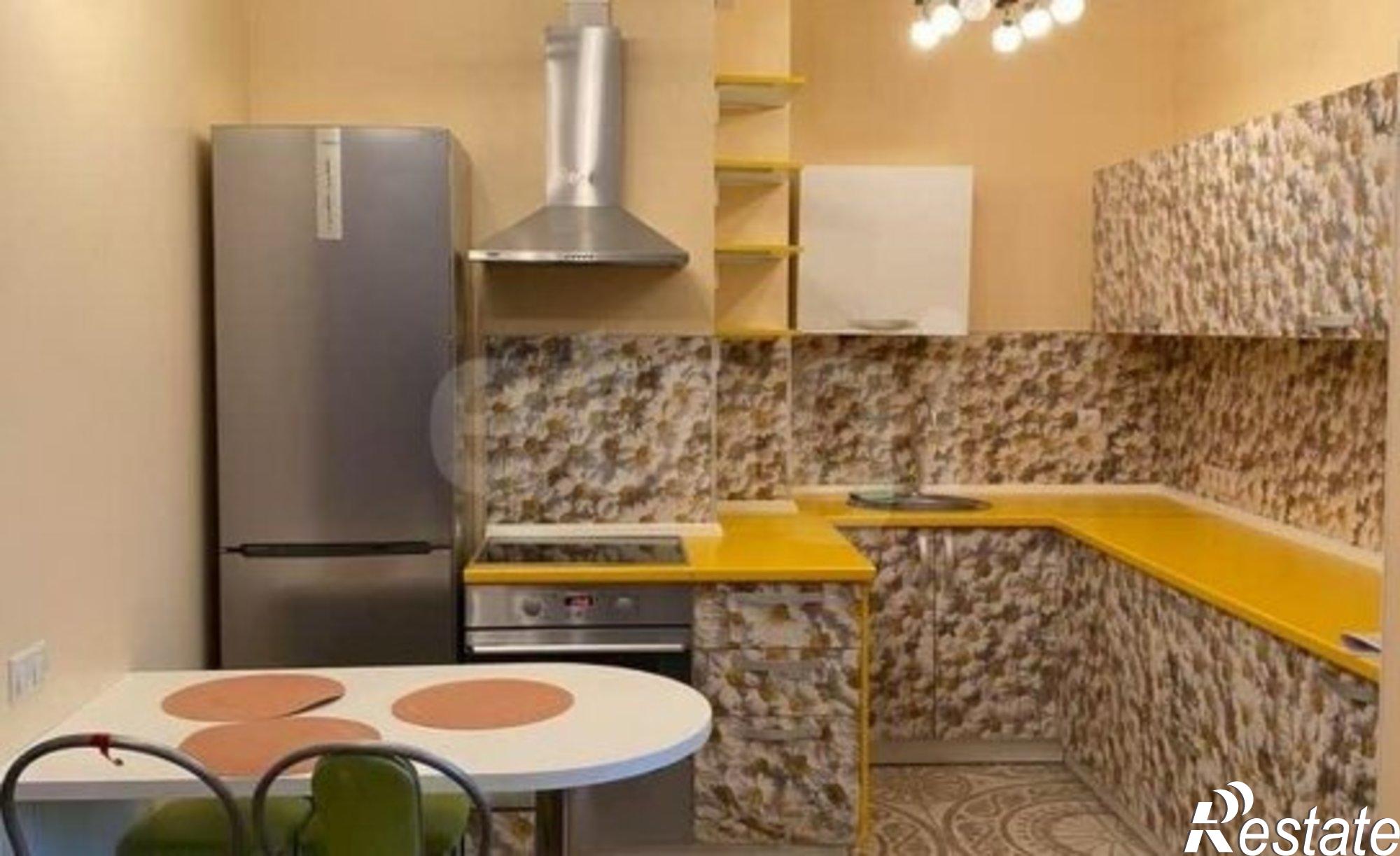 Купить квартиру за 6 700 000 рублей на улица Карпинского, 112