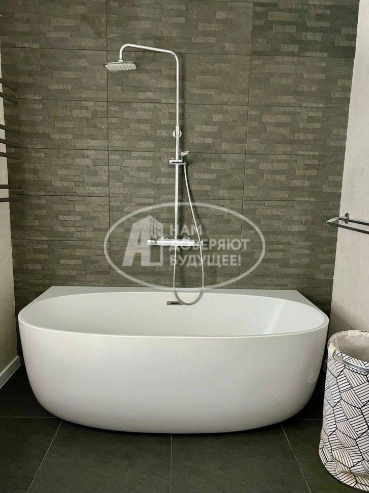 3-комн квартира шоссе Космонавтов, 118