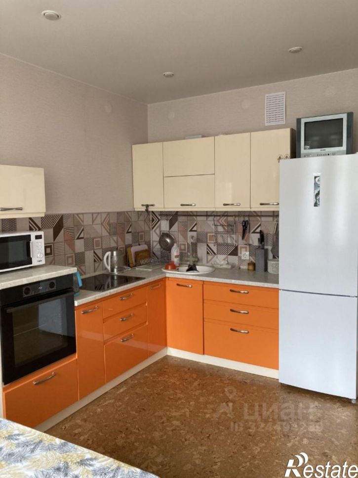 2-комн квартира улица Николая Островского, 52,  д. 52