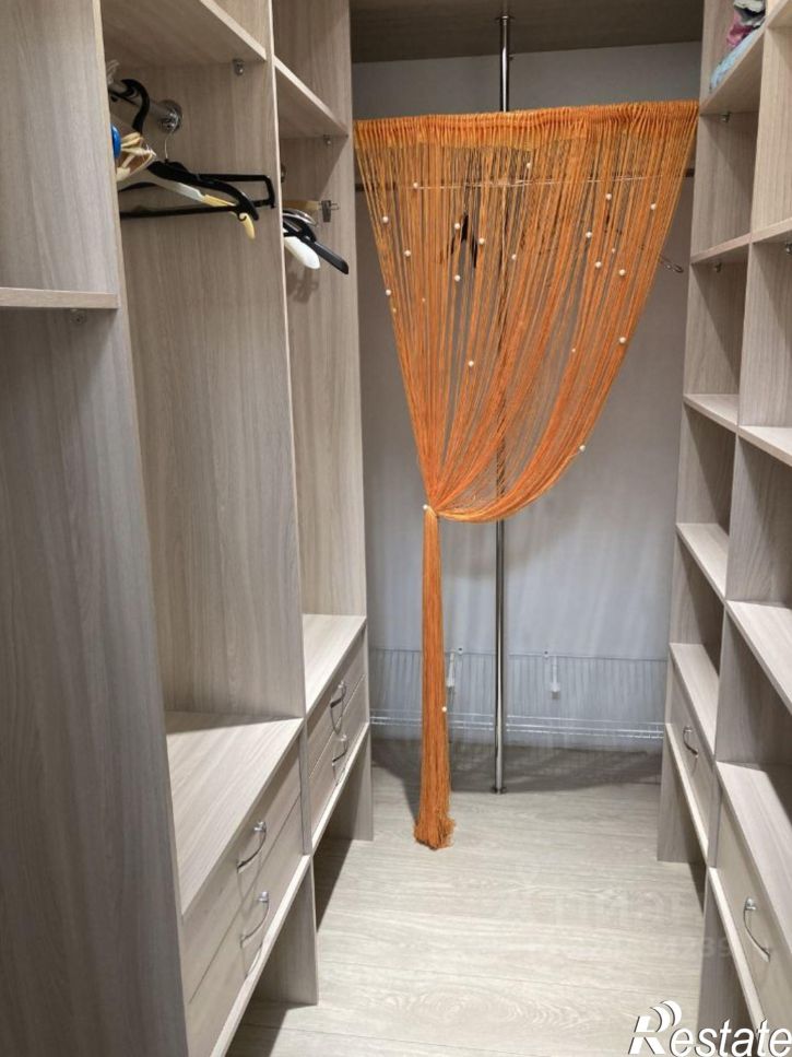 2-комн квартира улица Николая Островского, 52,  д. 52