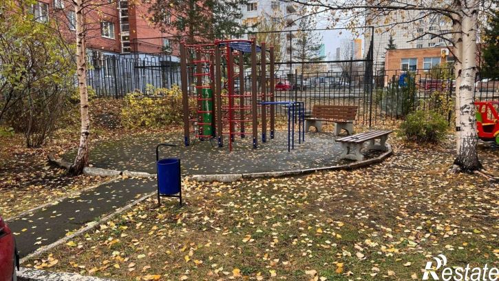 3-комн квартира улица Революции, 8,  д. 8