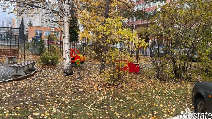 3-комн квартира улица Революции, 8,  д. 8