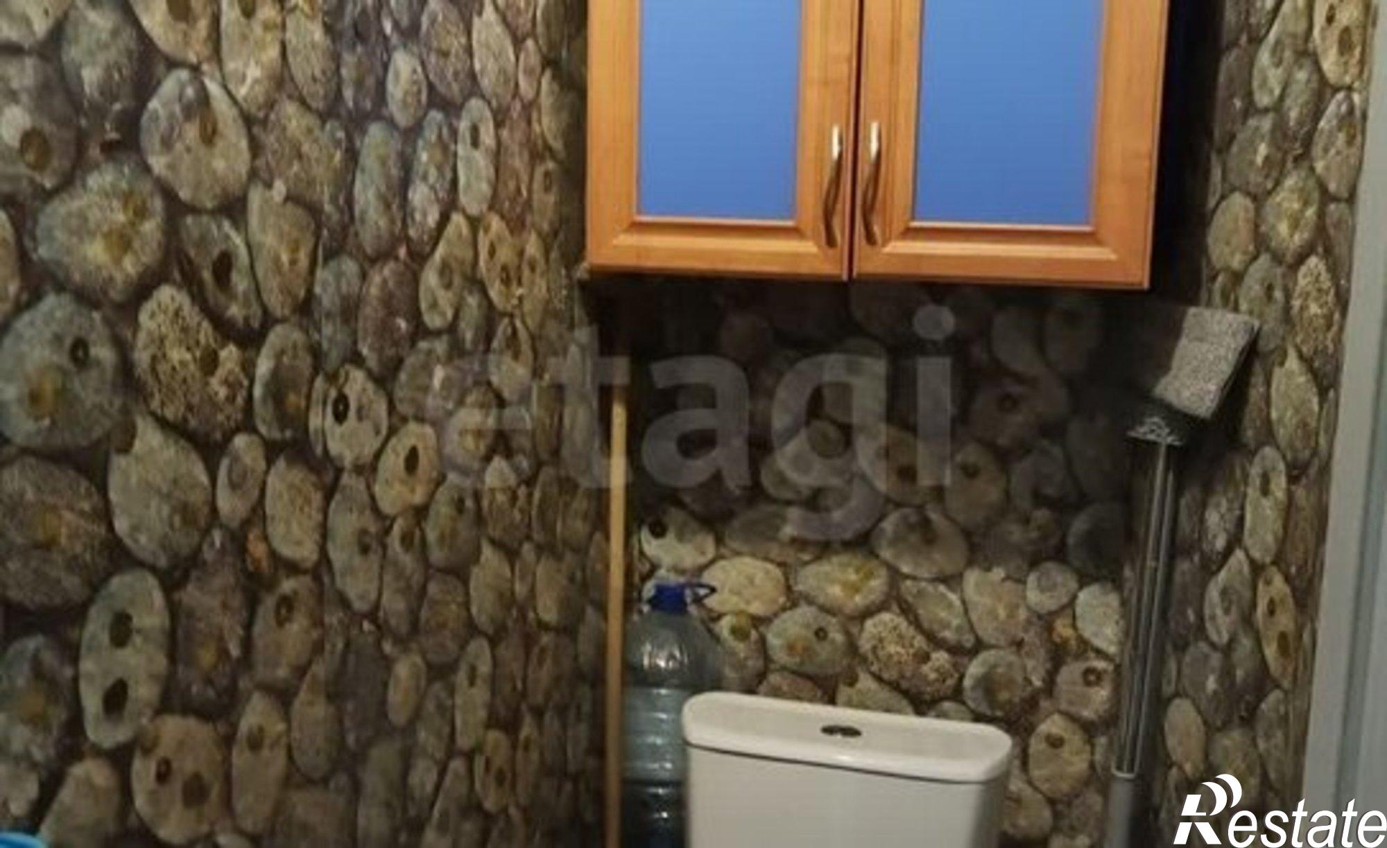 Купить квартиру за 3 300 000 рублей на улица Адмирала Старикова, 17