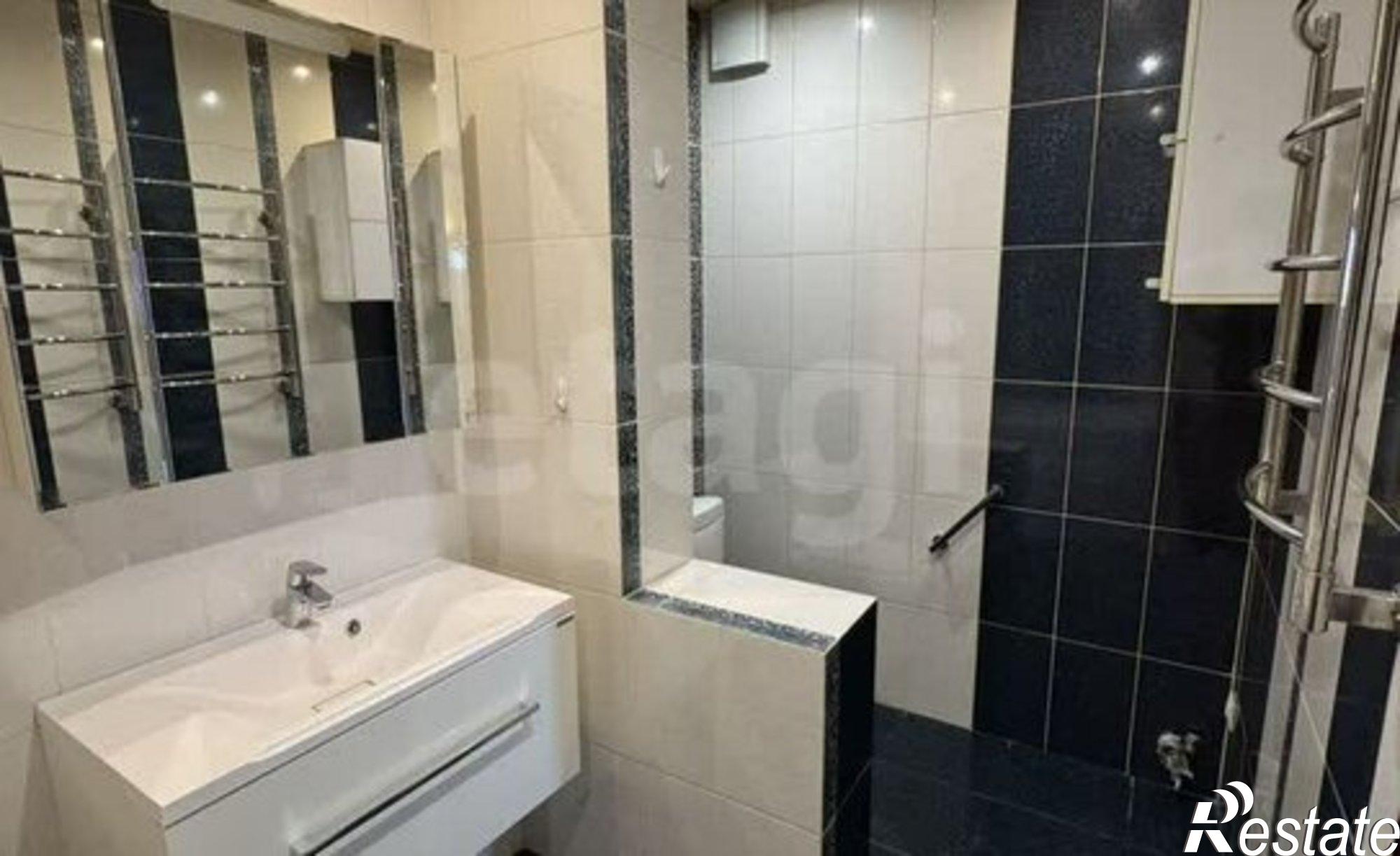 Купить квартиру за 10 800 000 рублей на шоссе Космонавтов, 217