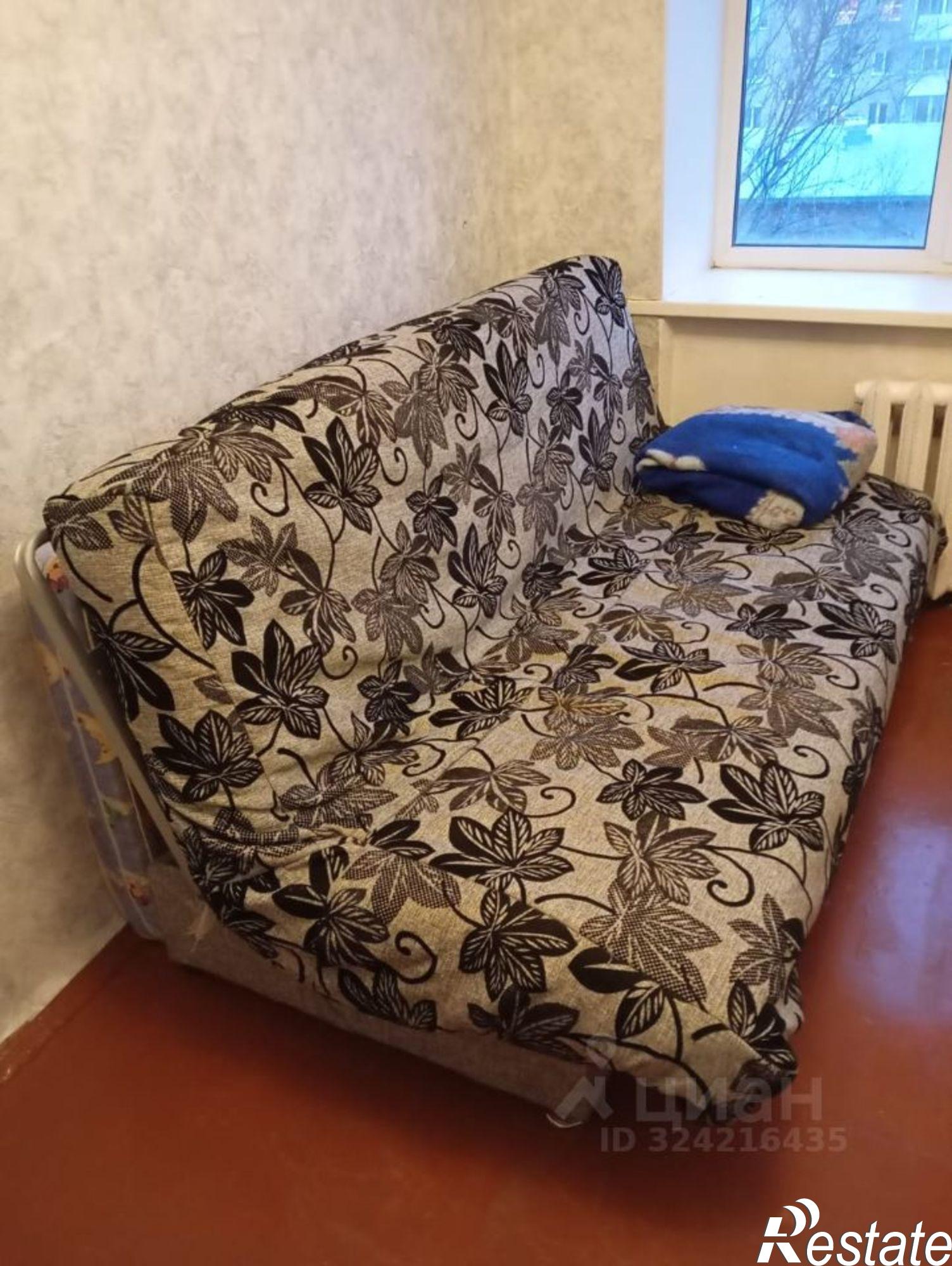 Сдать комнату за 13 000 рублей на бульвар Гагарина, 81/4