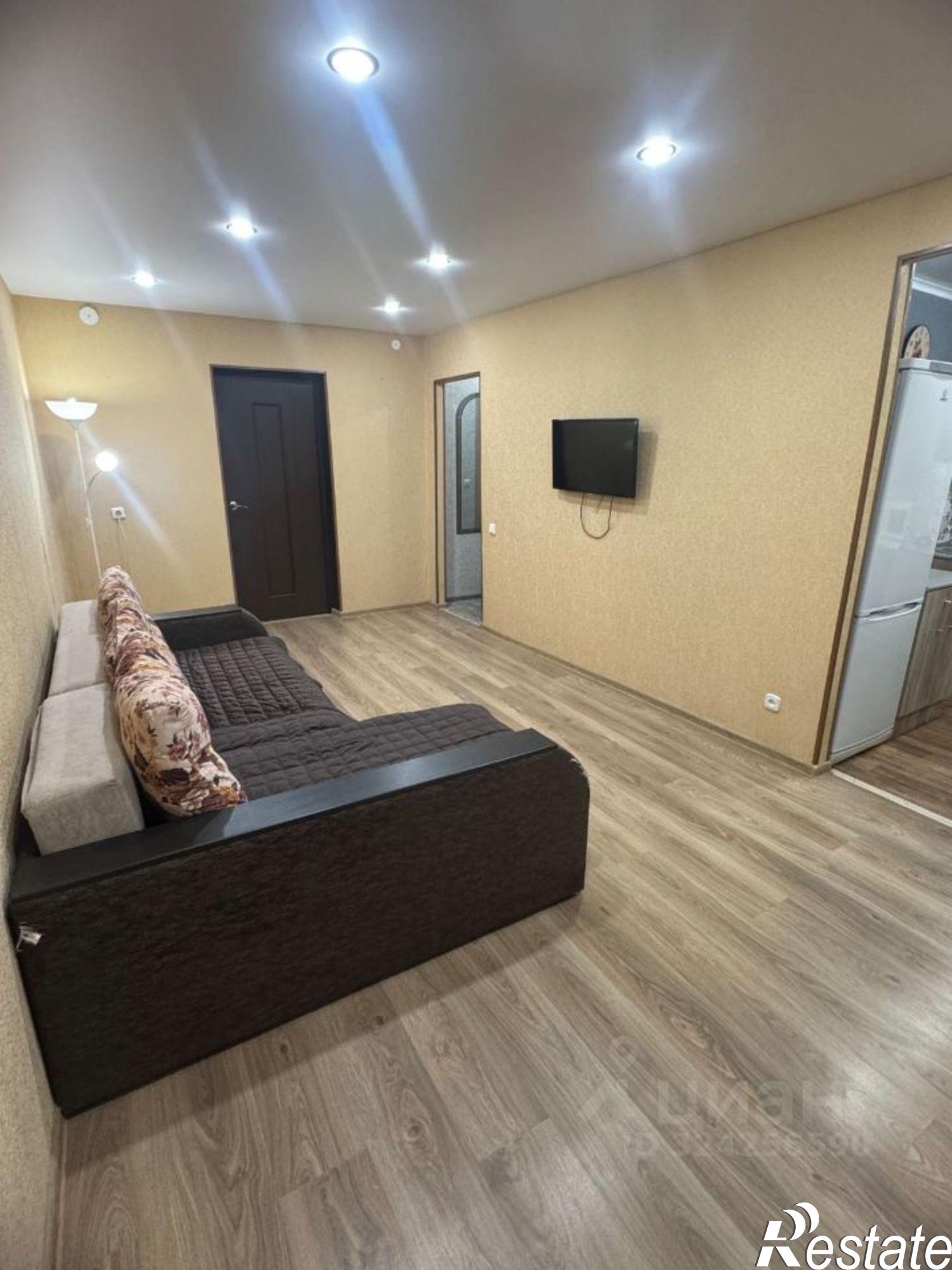 Сдать квартиру за 35 000 рублей на б-р Гагарина, 19