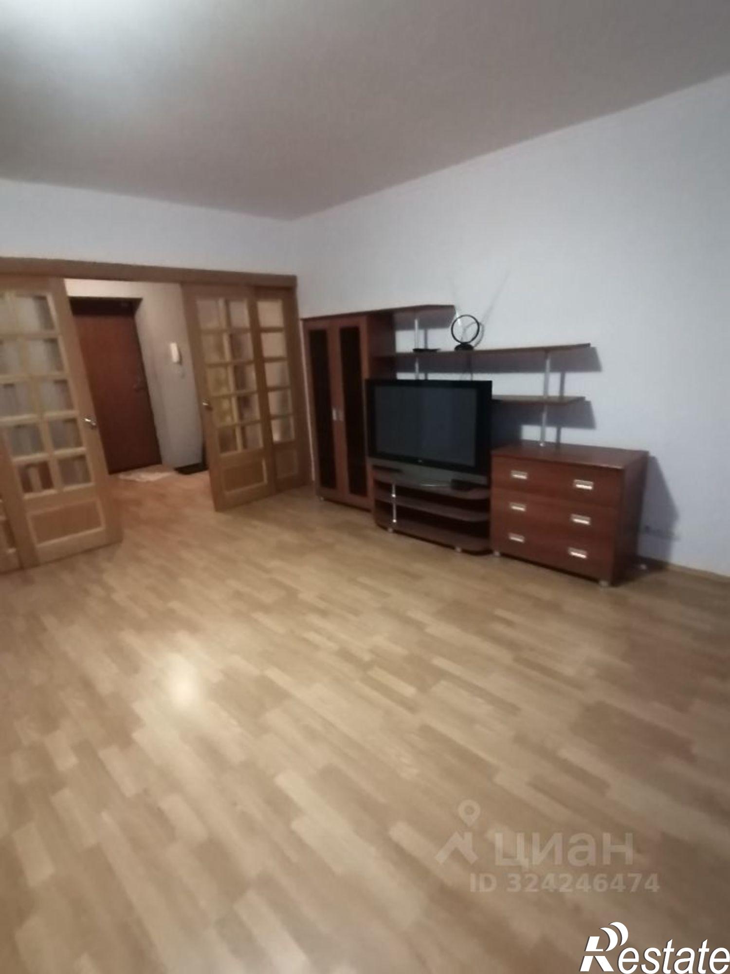 Сдать квартиру за 43 000 рублей на ул Петропавловская, 12