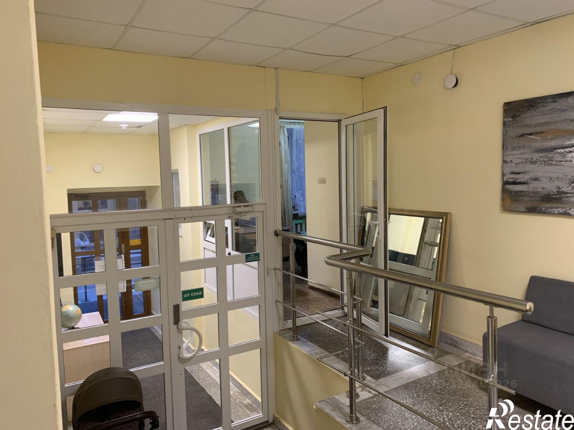 Купить квартиру за 18 900 000 рублей на улица Луначарского, 54