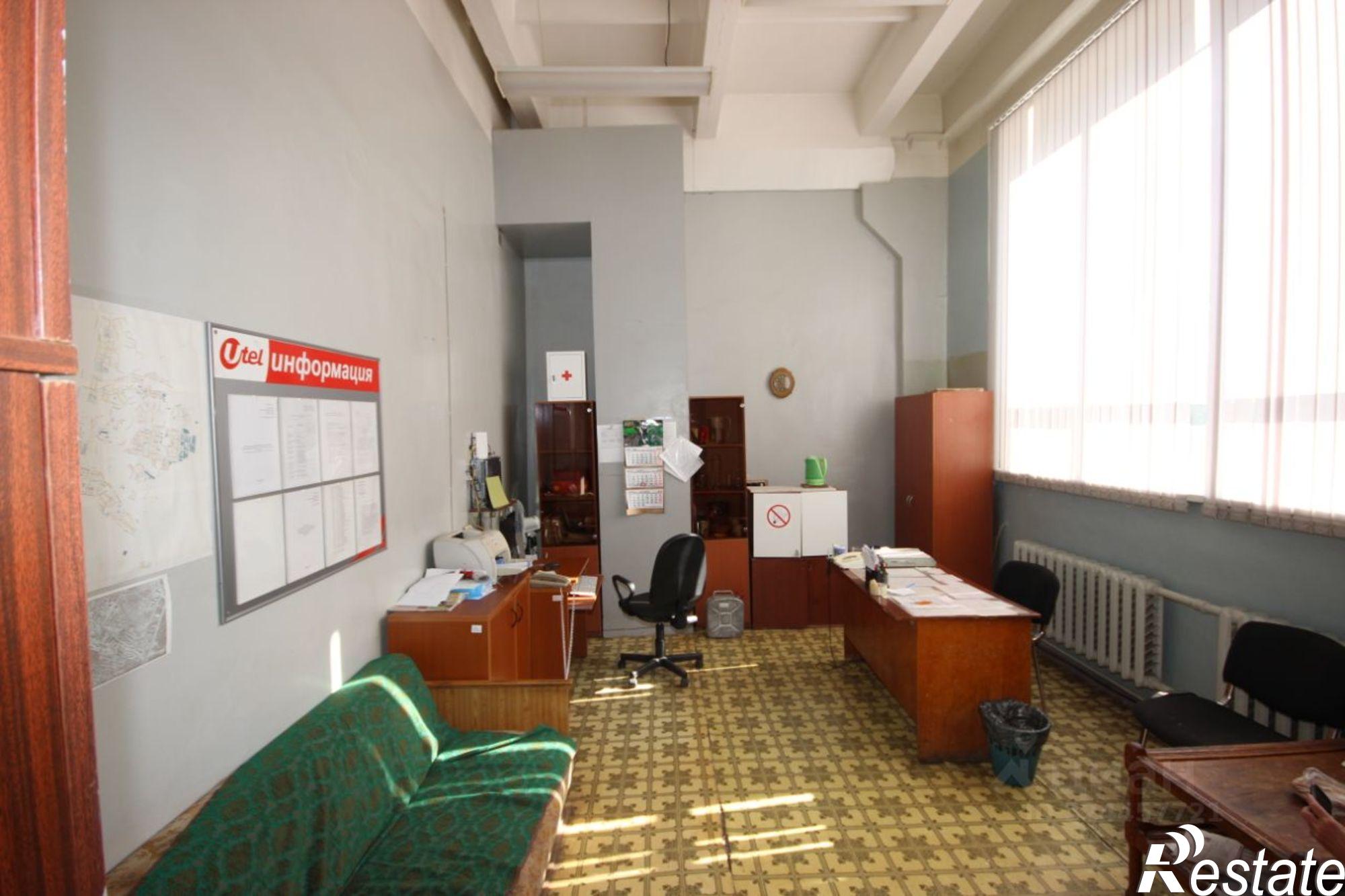 Купить помещение свободного назначения за 36 916 200 рублей на ул Кронита, 8