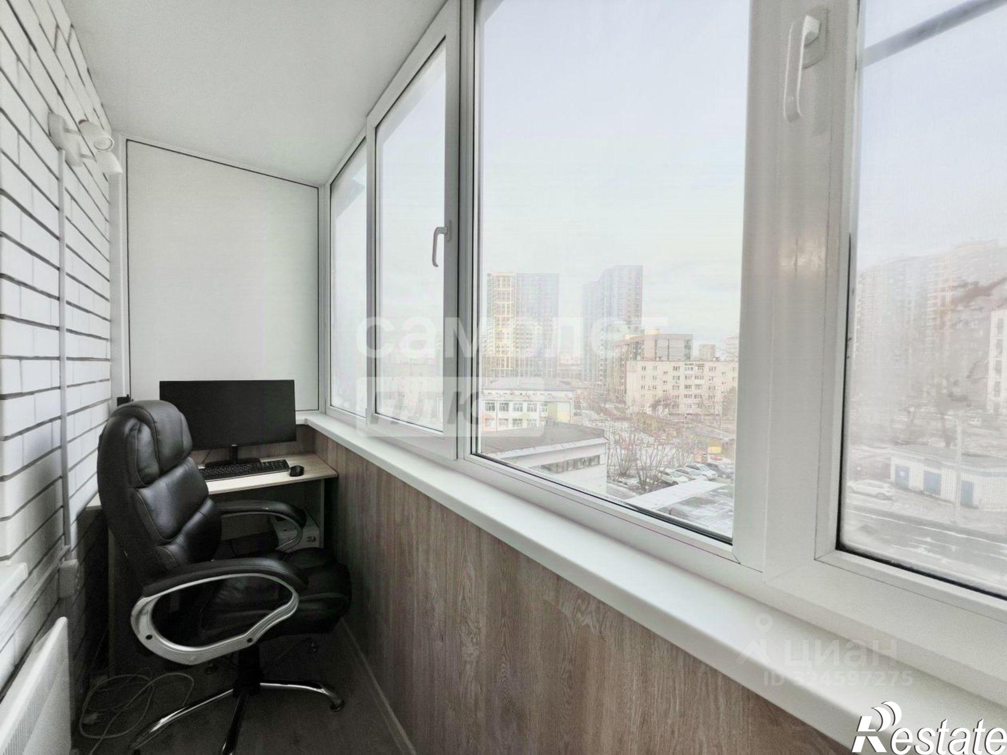 Купить квартиру за 6 100 000 рублей на проспект Декабристов, 2