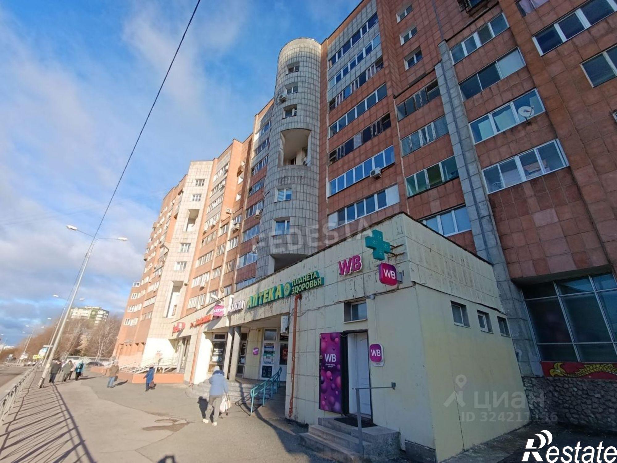 Купить торговое помещение за 49 920 100 рублей на улица Советской Армии, 37