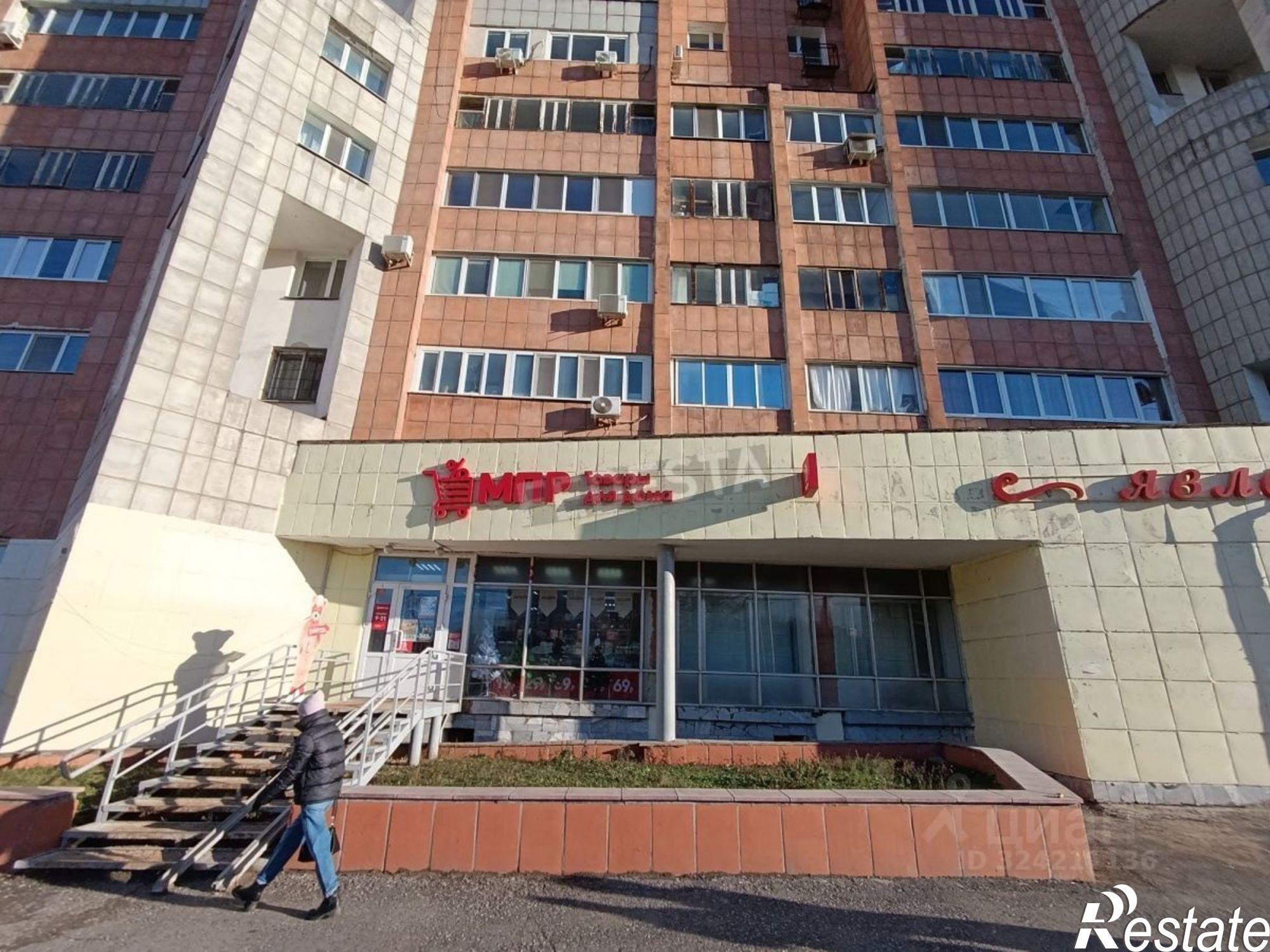 Купить торговое помещение за 49 920 100 рублей на улица Советской Армии, 37