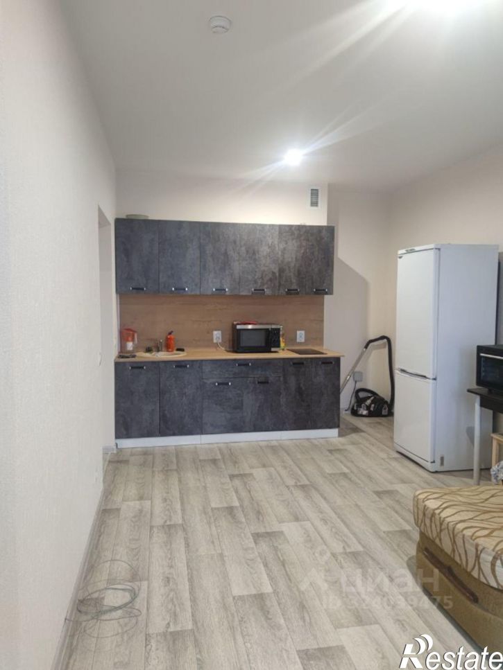 2-комн квартира Серебристая улица, 18,  д. 18