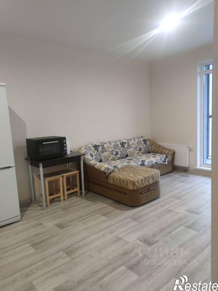 2-комн квартира Серебристая улица, 18,  д. 18