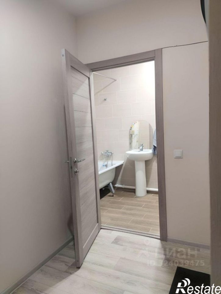 2-комн квартира Серебристая улица, 18,  д. 18