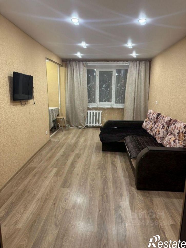 2-комн квартира б-р Гагарина, 19,  д. 19