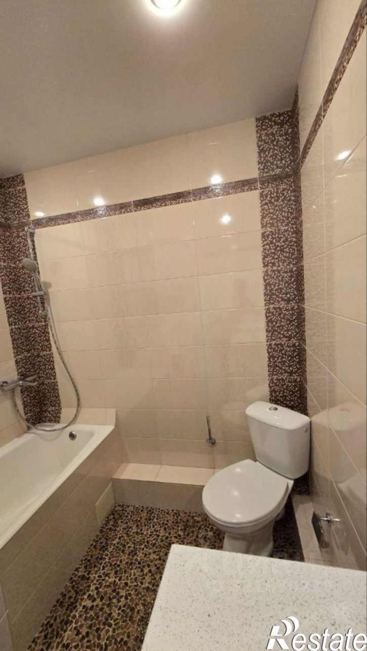 3-комн квартира Парковый пр-кт, 1а,  д. 1а