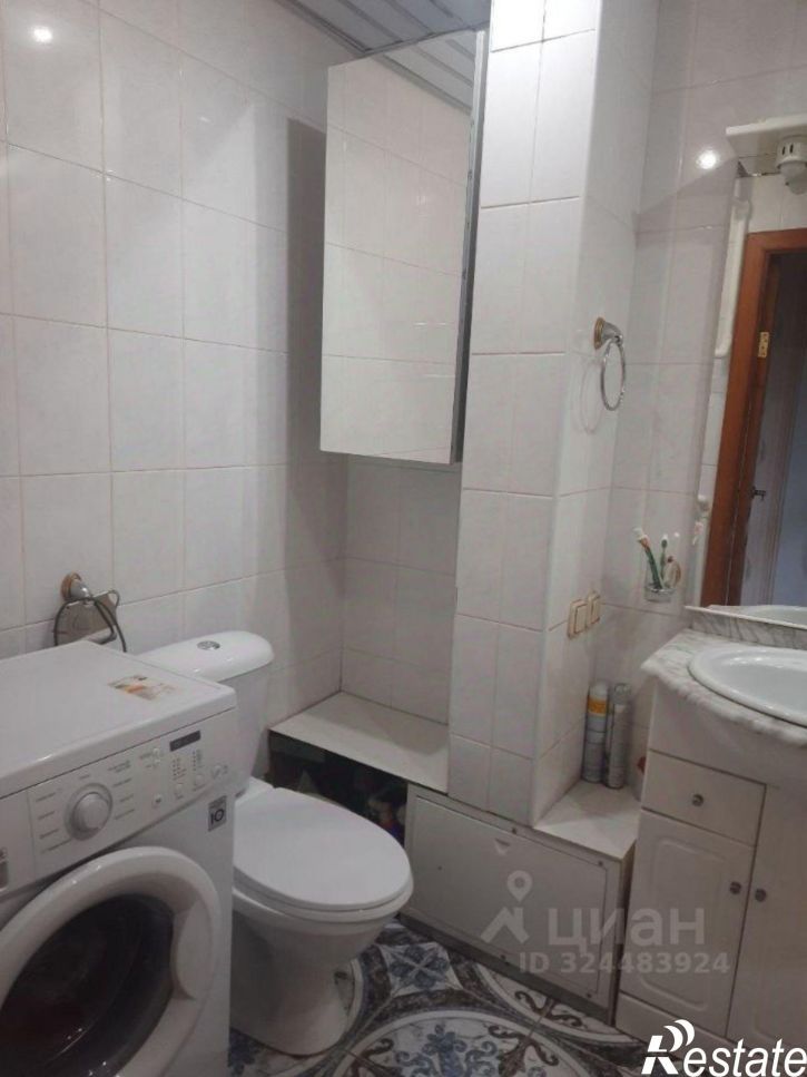 3-комн квартира ул Адмирала Ушакова, 55,  д. 55