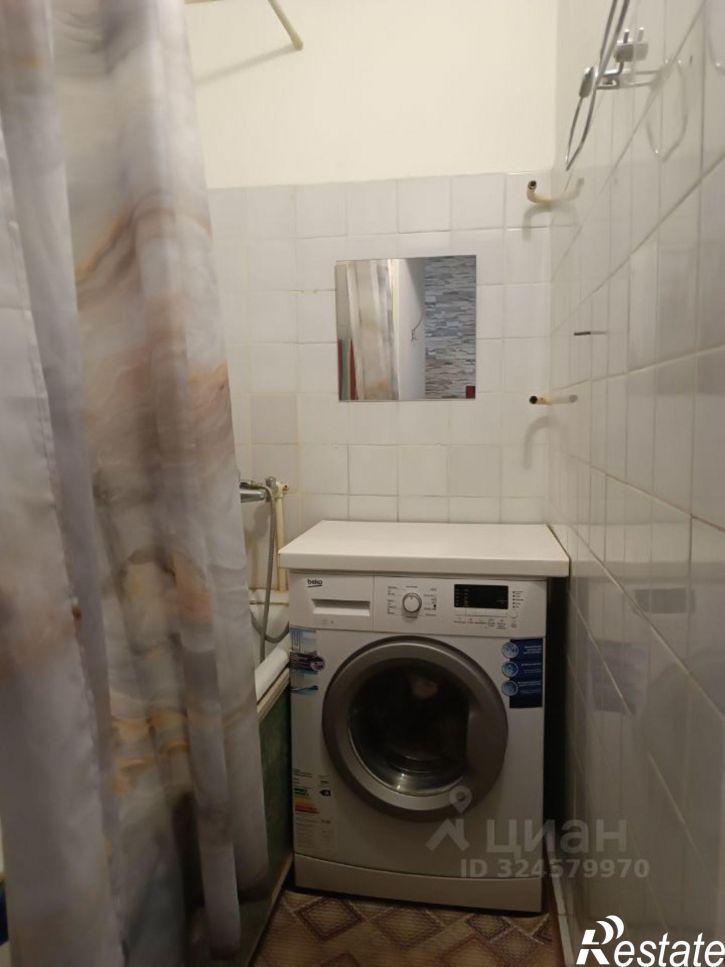 3-комн квартира ул Ивана Франко, 40 2,  д. 40 2,  к. 2