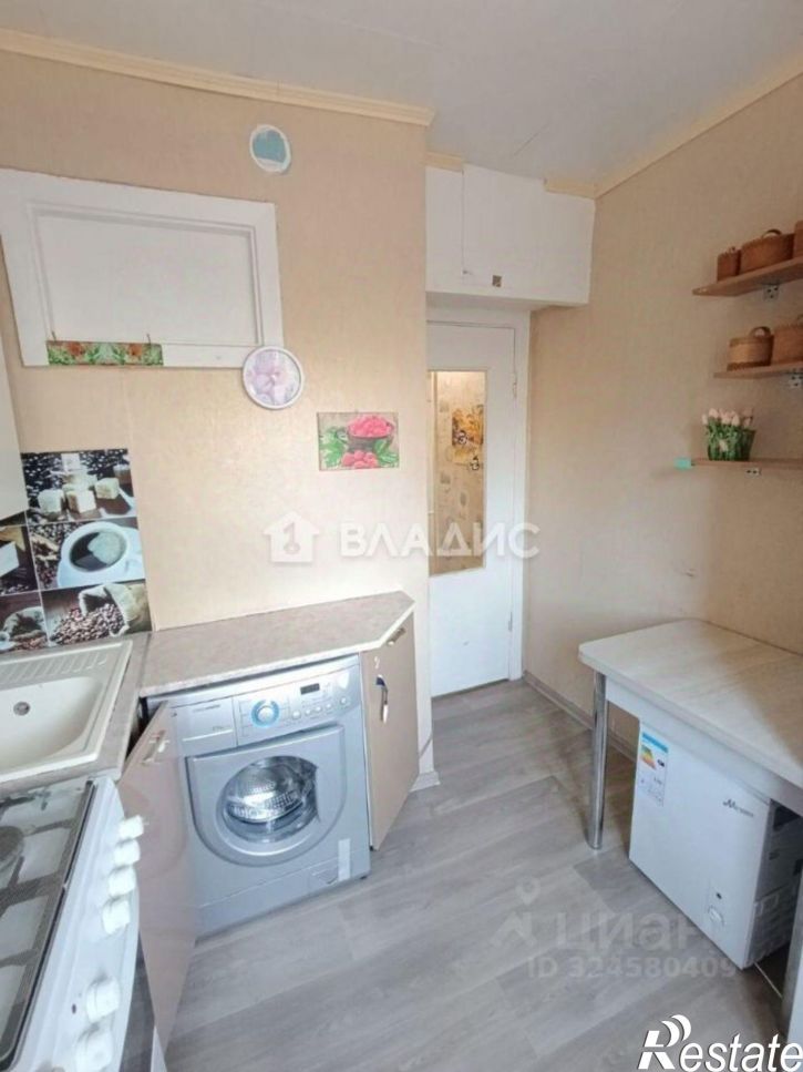 1-комн квартира ул Космонавта Леонова, 10,  д. 10