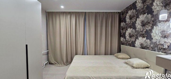 3-комн квартира улица Лодыгина, 44,  д. 44