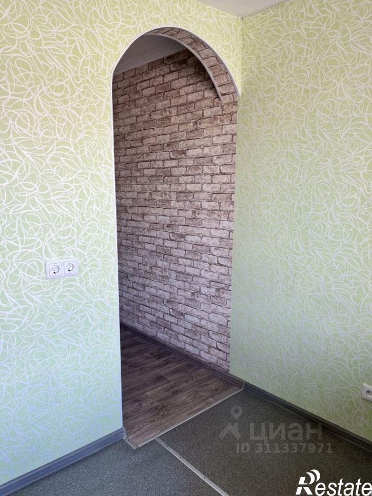 3-комн квартира Уинская улица, 40,  д. 40