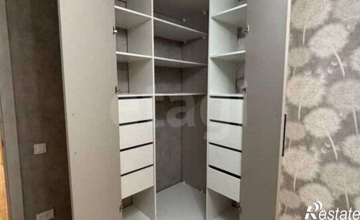 3-комн квартира улица Революции, 5,  д. 5