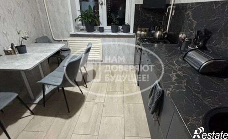 3-комн квартира ул Старцева, 1,  д. 1