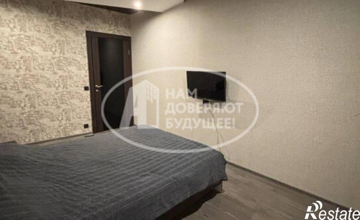 3-комн квартира ул Старцева, 1,  д. 1