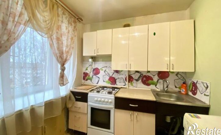 2-комн квартира ул Льва Шатрова, 2,  д. 2