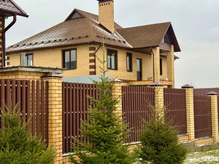 Коттедж/дом Россия, Изумрудная ул, 12