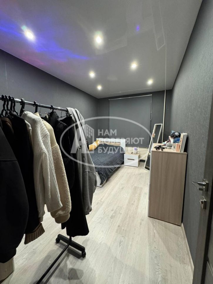 3-комн квартира улица Старцева, 1