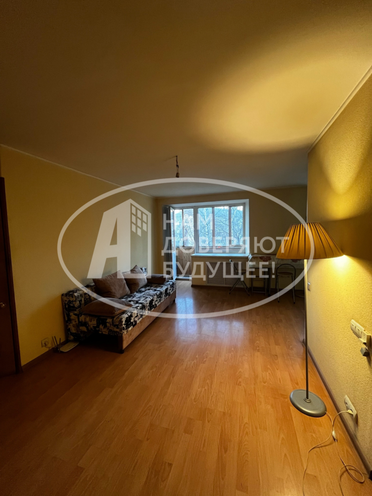 3-комн квартира улица Маршала Рыбалко, 113