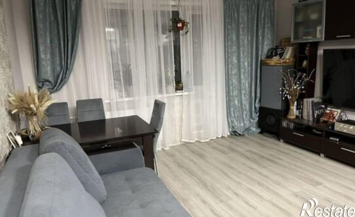 4-комн квартира улица Милиционера Власова, 15,  д. 15