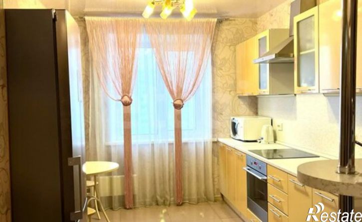 4-комн квартира Камышловская улица, 21,  д. 21