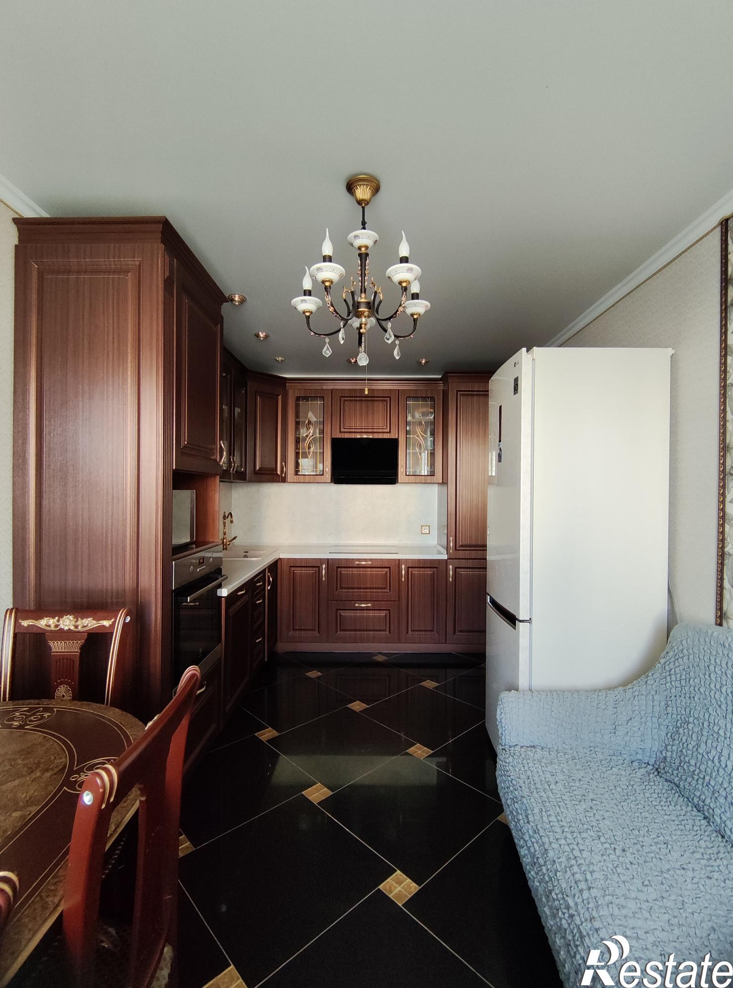 Купить квартиру за 8 800 000 рублей на Оханская ул., 31