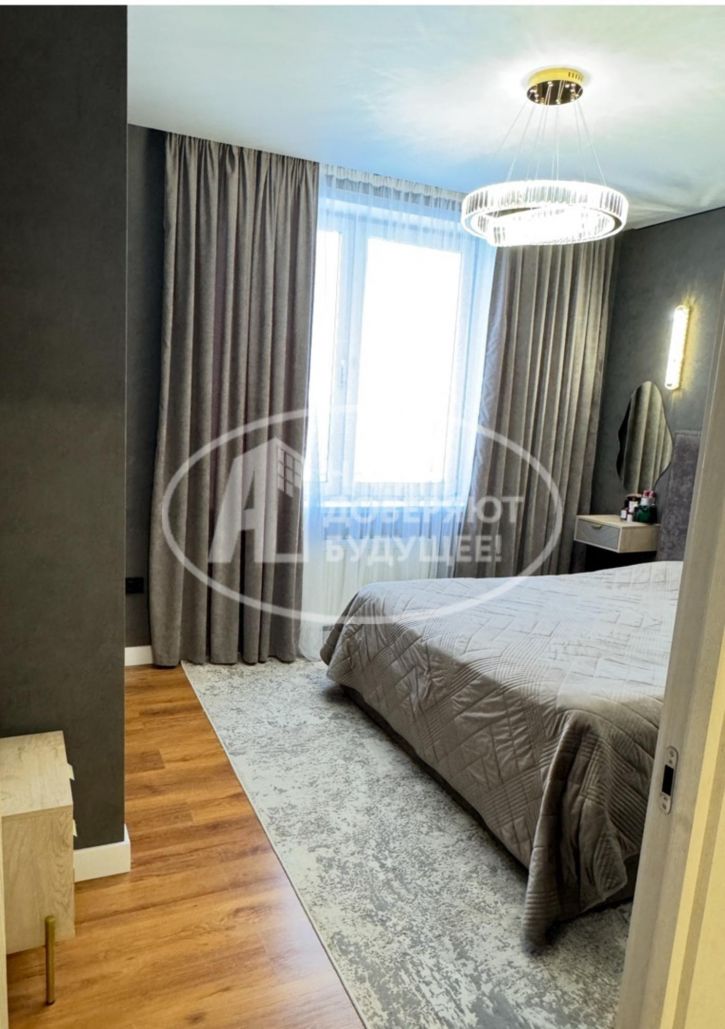 3-комн квартира улица Грибоедова, 74