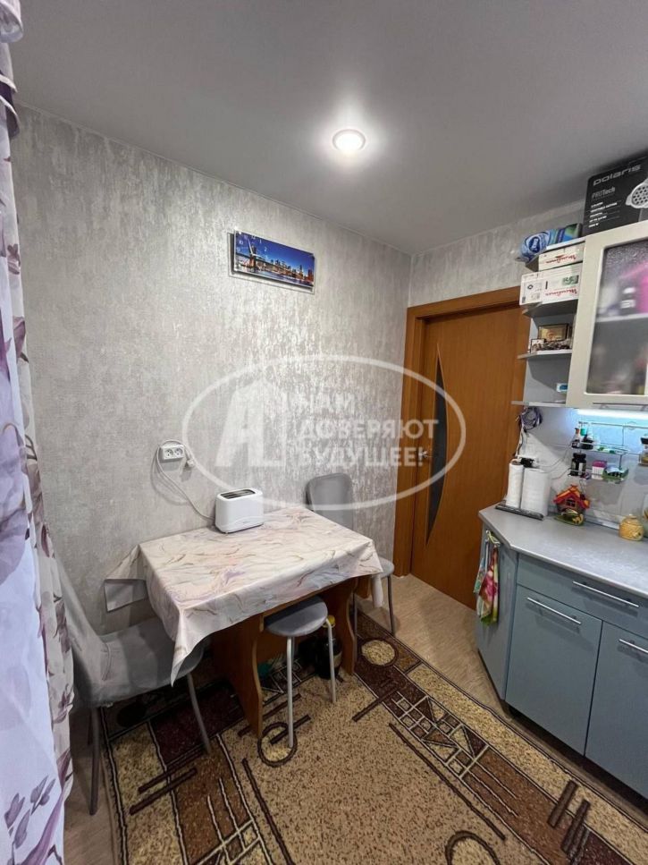 2-комн квартира улица Адмирала Ушакова, 5