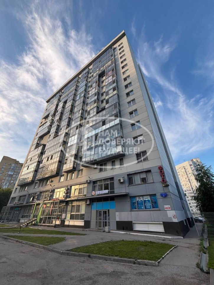 2-комн квартира улица Николая Островского, 64