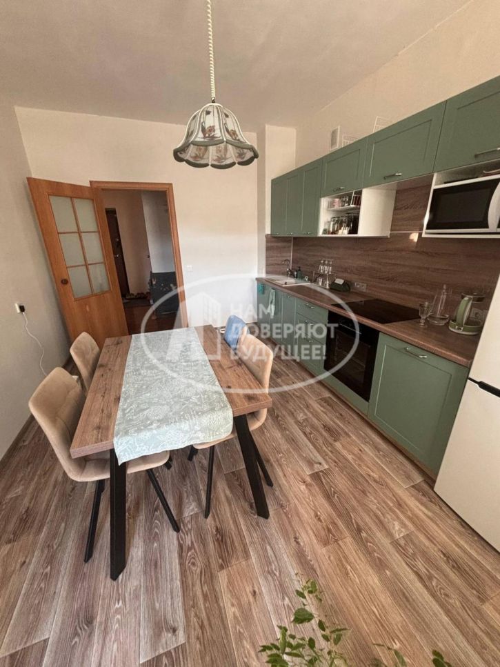 2-комн квартира улица Николая Островского, 64