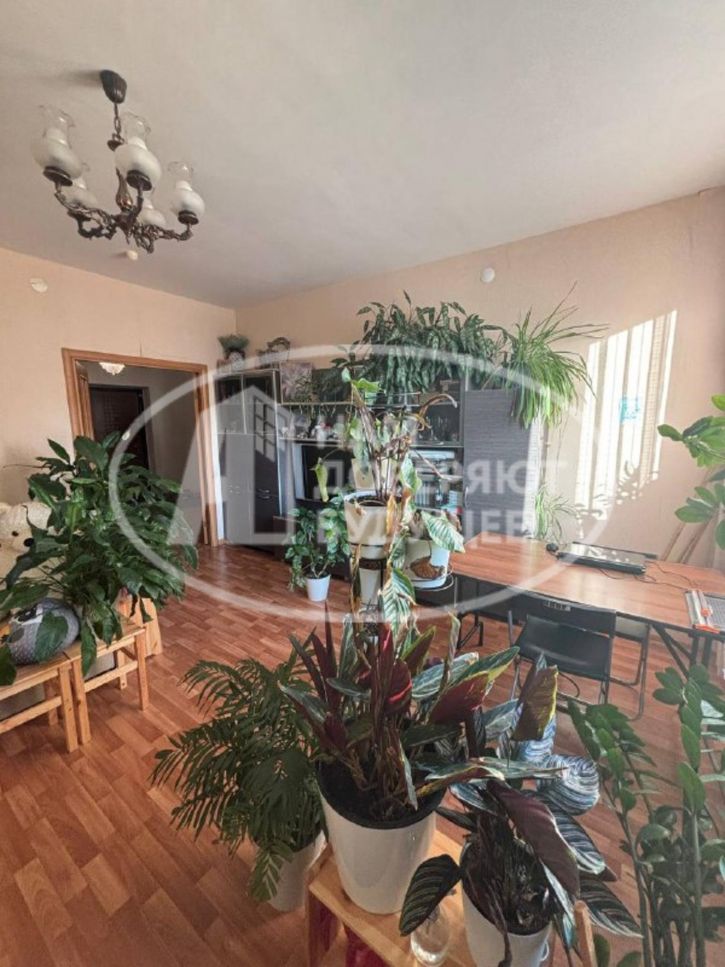 2-комн квартира улица Николая Островского, 64