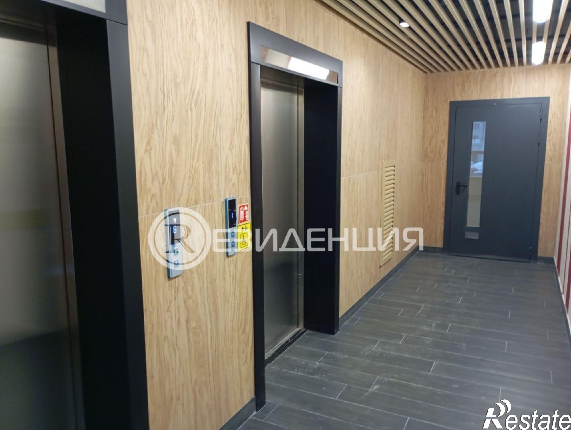 Купить квартиру за 9 390 000 рублей на Карпинского ул, 11