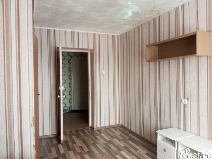 Комната б-р Гагарина, 38,  д. 38