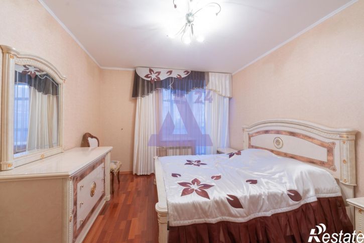 3-комн квартира улица 25 Октября, дом 72