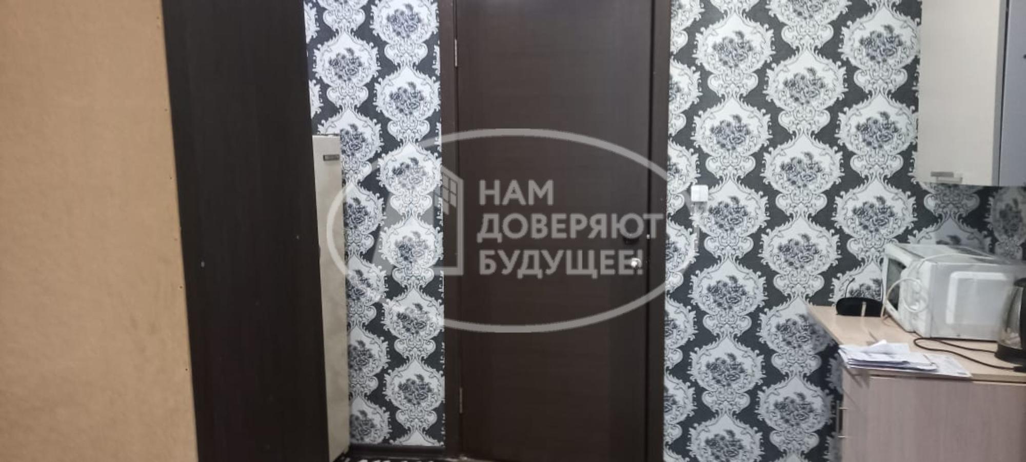 Купить комнату за 1 300 000 рублей на улица Нефтяников, 3