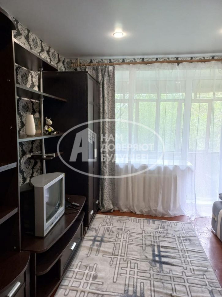 Комната улица Нефтяников, 3