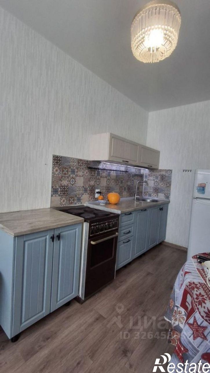 2-комн квартира ул Сапфирная, 10,  д. 10