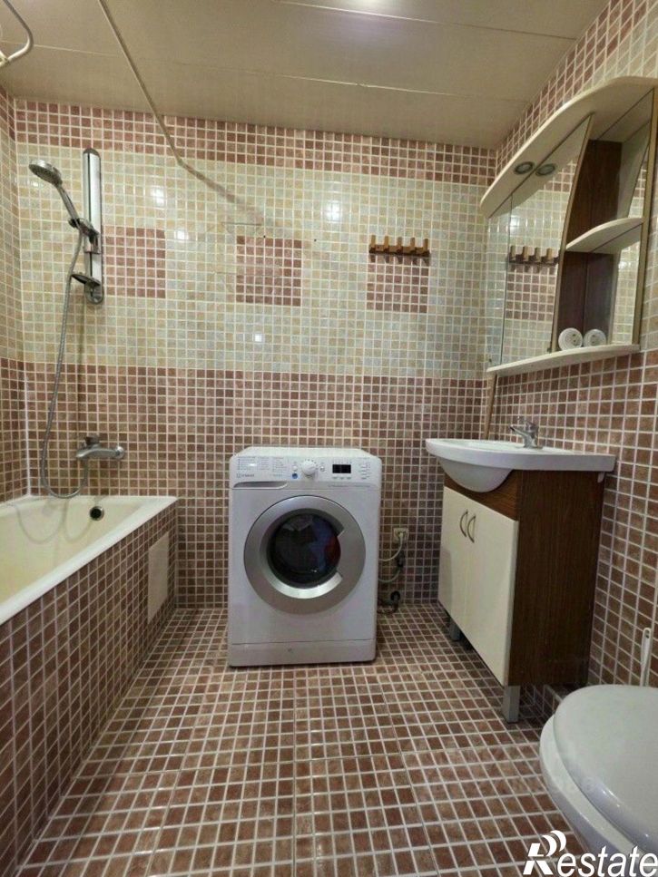 2-комн квартира улица Репина, 21,  д. 21