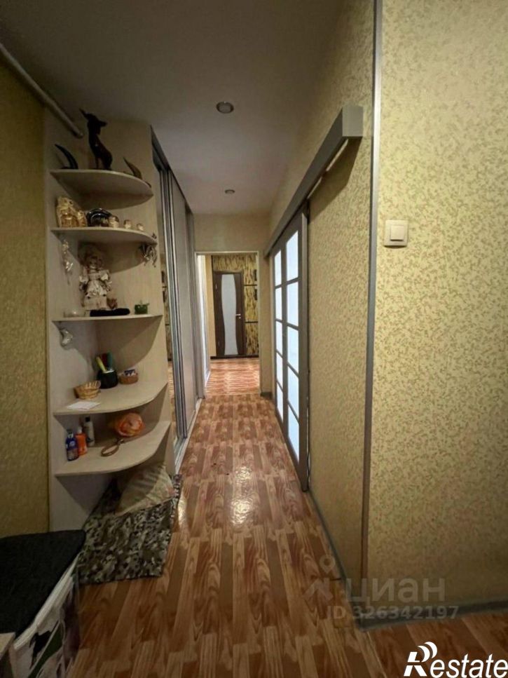 3-комн квартира ул Камчатовская, 20,  д. 20