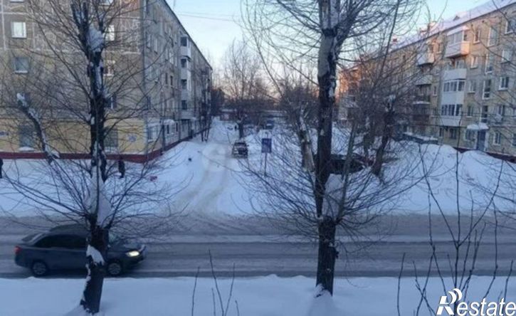 1-комн квартира улица Адмирала Нахимова, 17,  д. 17